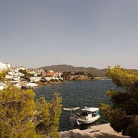 Medusa Luxury Hotel Neos Marmaras